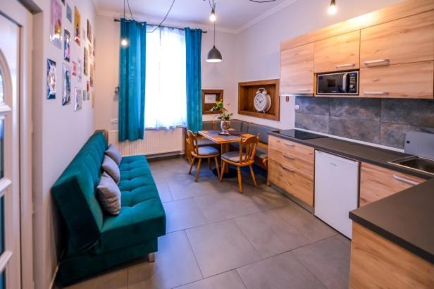 Atrium 24 Studio Сигишоара Экстерьер фото